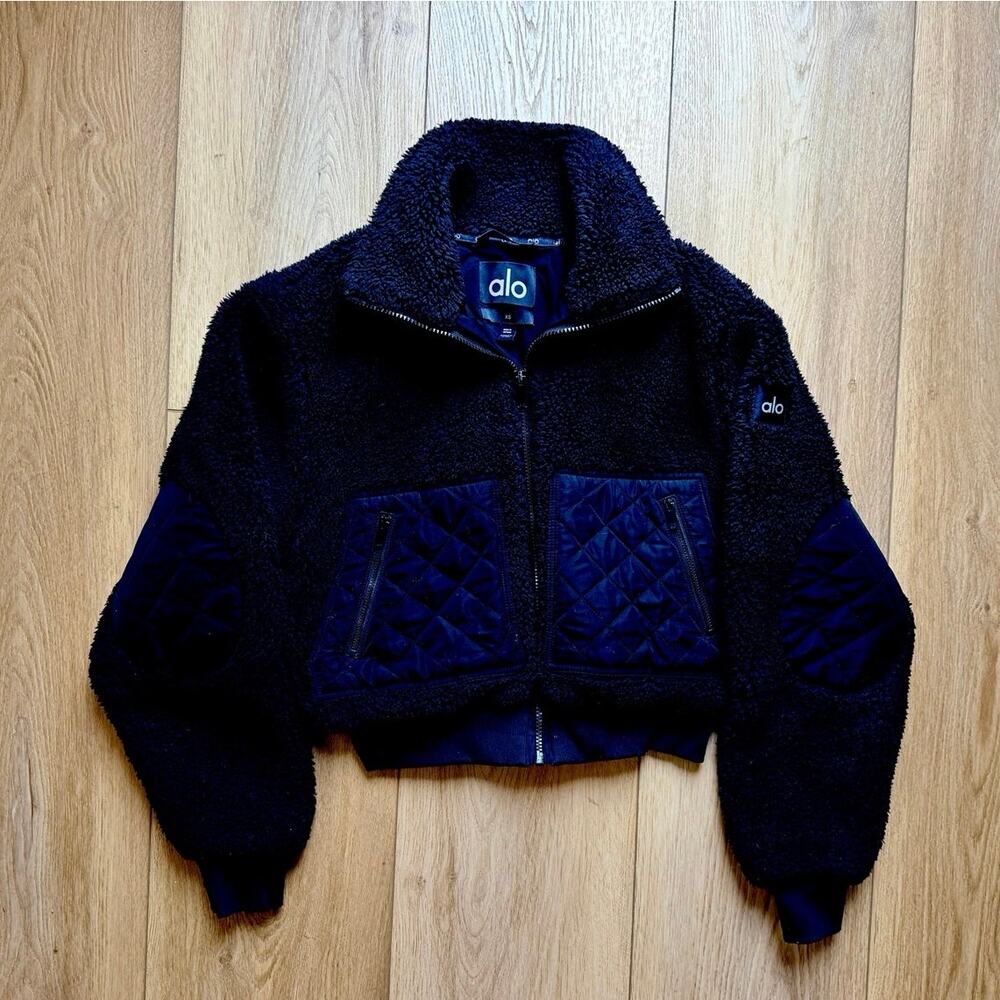 Alo Black Sherpa Edge Bomber Quilted Fleece Jacket - Picture 2 of 11